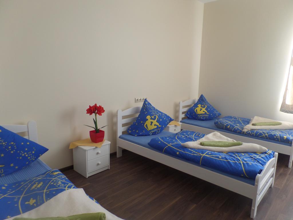 Happy Hotel Riga Kamer foto
