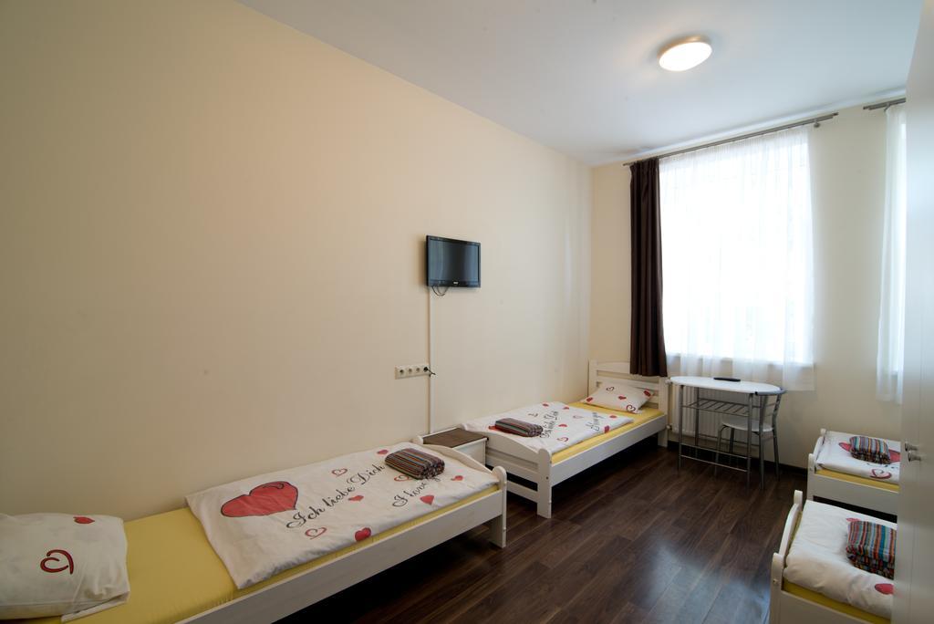 Happy Hotel Riga Buitenkant foto