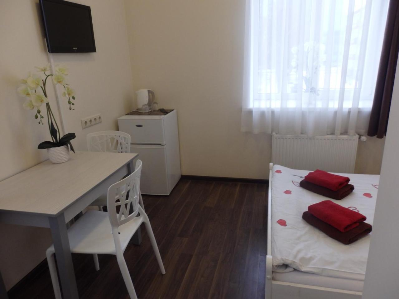 Happy Hotel Riga Buitenkant foto